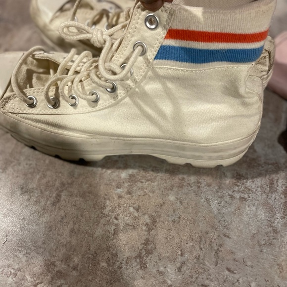 Off white converse - Picture 3 of 3